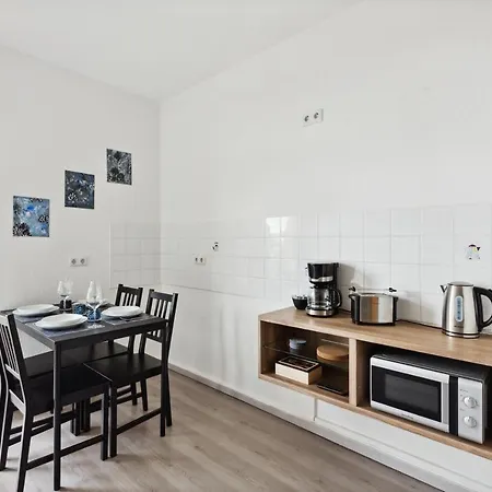 Midnight Sky - Golden Sunrise Apartment