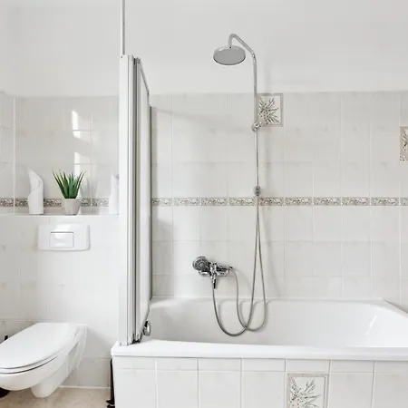 Midnight Sky - Golden Sunrise Magdebourg