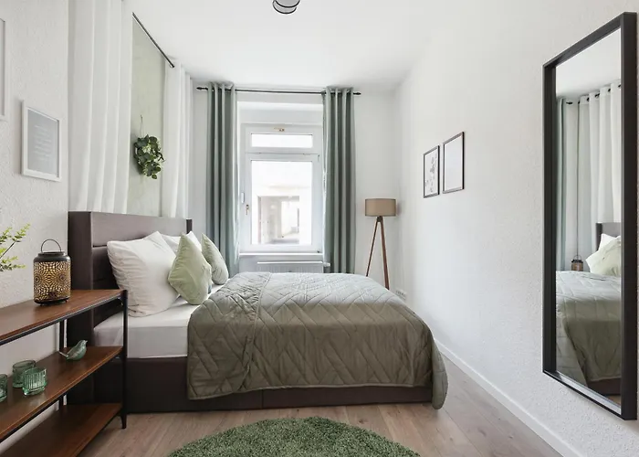 Midnight Sky - Golden Sunrise Appartement